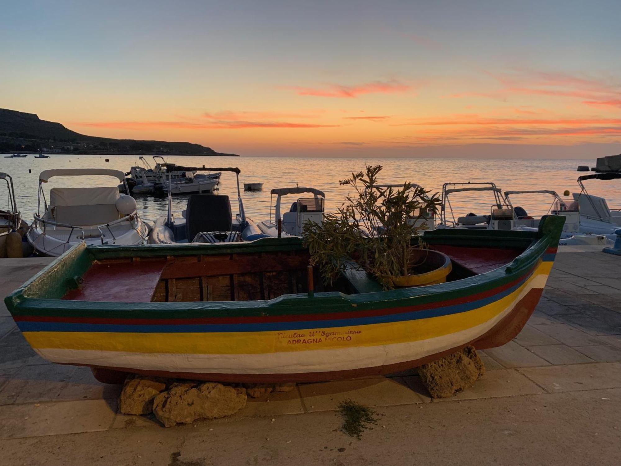 קוסטונאצ'י L'Oasi Una Pineta Sul Mare מראה חיצוני תמונה