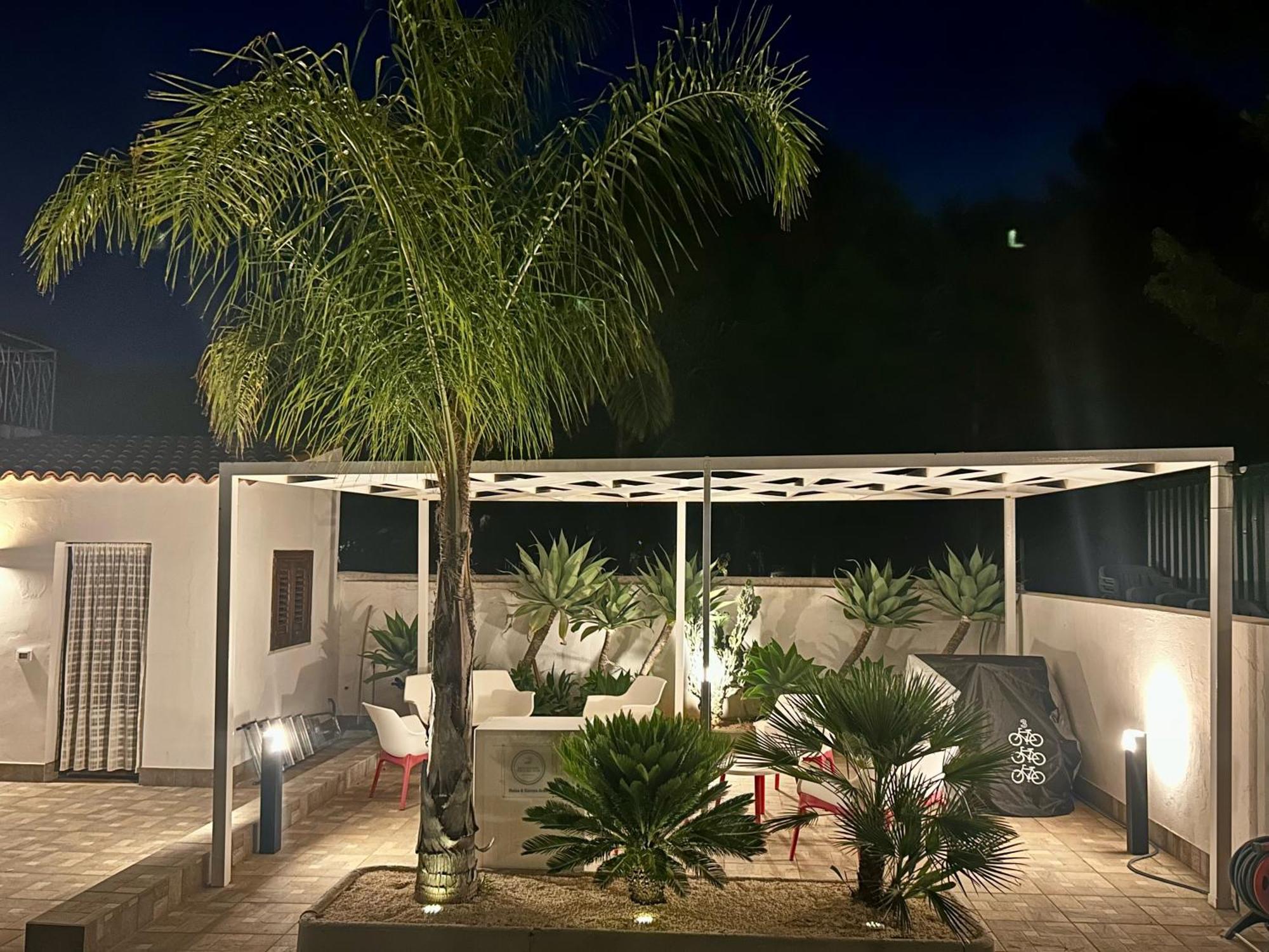 קוסטונאצ'י L'Oasi Una Pineta Sul Mare מראה חיצוני תמונה