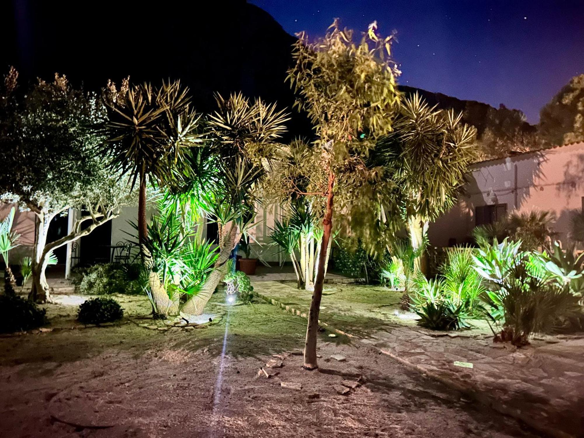 קוסטונאצ'י L'Oasi Una Pineta Sul Mare מראה חיצוני תמונה